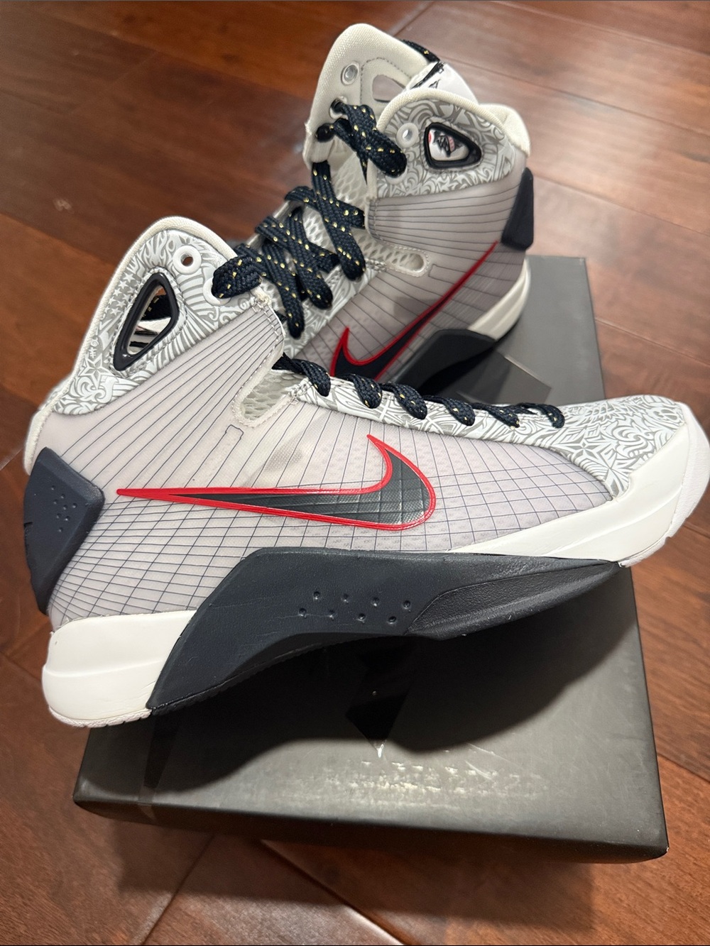 Nike Hyperdunk OG Olympic 2008 United We Rise (2016 Release) Brand New Men’s 7.5